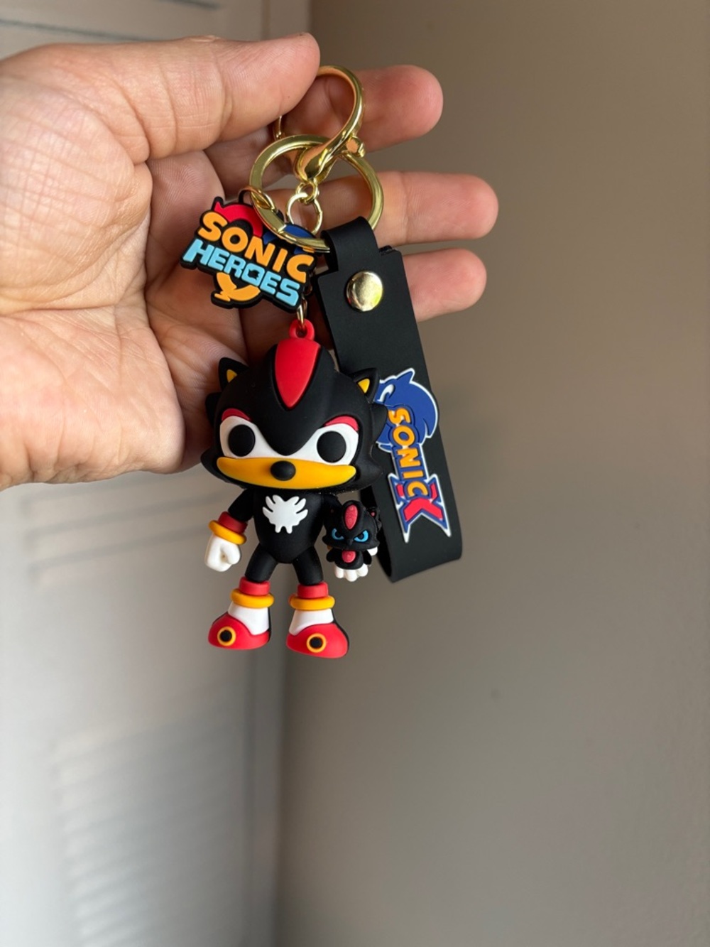 Sonic Keychain Set Trio – Sonic, Shadow & Knuckles Vinyl Charms - Picture 4 of 5